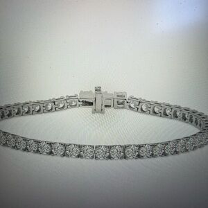 Elegant 14k lab identical diamond 7 carat Tennis Bracelet 7 inch.